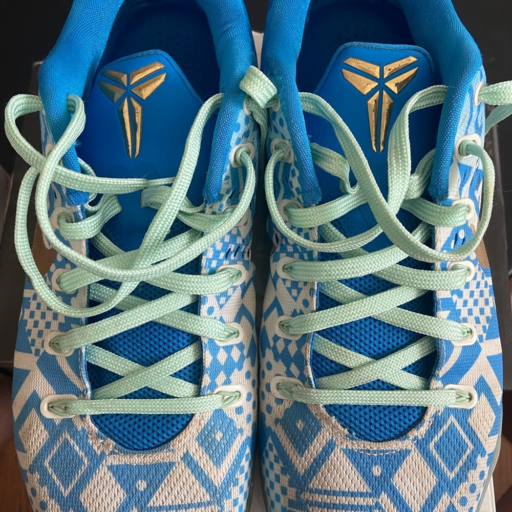 Kobe IX EM
